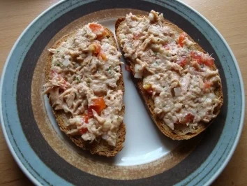 Rezept: Thunfisch auf s Brot Thunfisch auf s Brot - Rezept