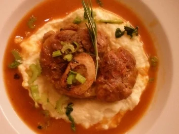 Geschmorte Beinscheibe vom Kalb im eigenen Sud an feinem Selleriepüree - Rezept