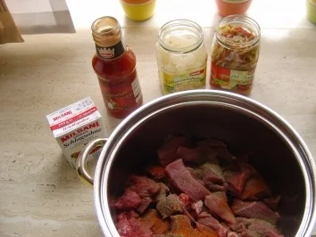 Rezept: Zigeuner Gulasch Bild Nr. 4 Zigeuner Gulasch - Rezept - Bild Nr. 4