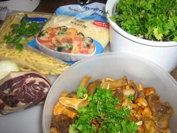 Käsespätzle mit Pfifferlingrahmsößle - Rezept - Bild Nr. 2