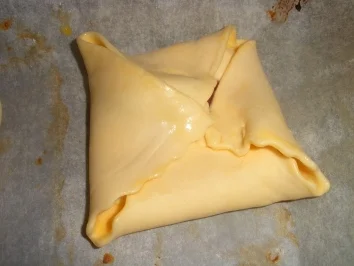 HEUTE IST FÜR ALLE GENUG DA.Topfen-Nektarinen-Taschen - Rezept - Bild Nr. 5