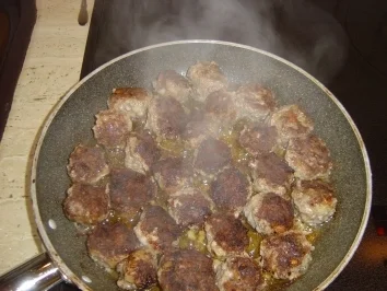 Ungarische Hackklöschen - Rezept - Bild Nr. 3