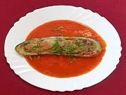 Rezept: Überbackene Zucchinischiffchen auf toskanischer Tomatencreme Überbackene Zucchinischiffchen auf toskanischer Tomatencreme - Rezept