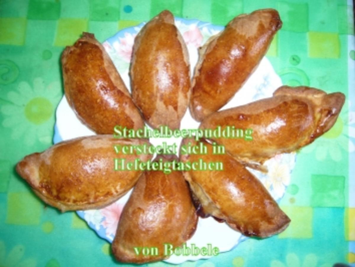 Bilder für Gebäck süß: Stachelbeerpudding versteckt sich in Hefeteigtaschen - Rezept