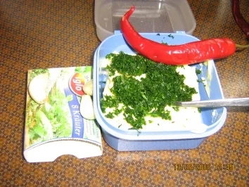 Rezept: Rosas Kräuterbutter Bild Nr. 2 Rosas Kräuterbutter - Rezept - Bild Nr. 2