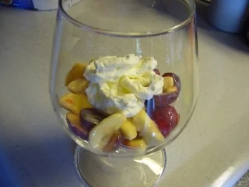 Rezept: Kikis Eisbecher Bild Nr. 5 Kikis Eisbecher - Rezept - Bild Nr. 5