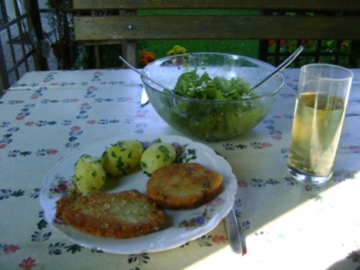 Parmesanschnitzl mit Petersilienkartoffel - Rezept