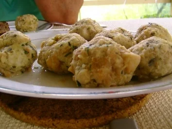 Rezept: Semmelknödel Semmelknödel - Rezept