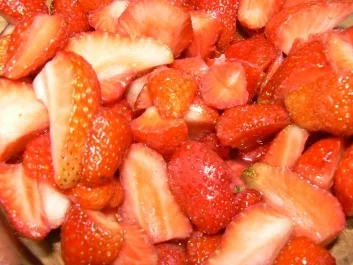 süßer Vanillepfannkuchen mit Erdbeeren - Rezept - Bild Nr. 2
