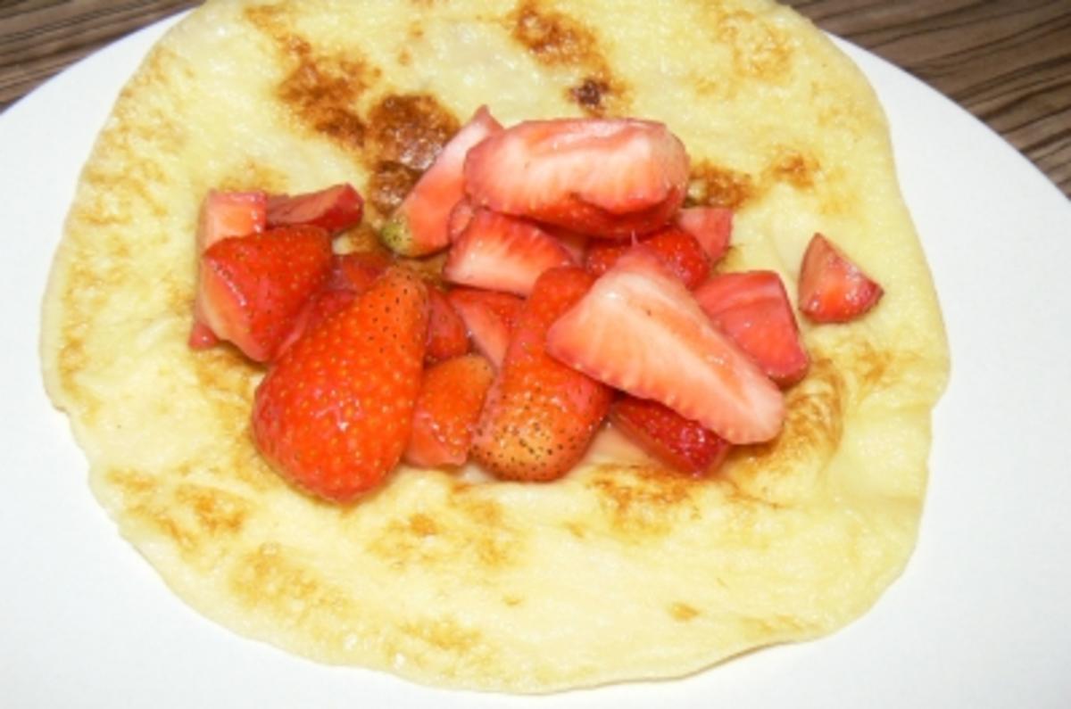 süßer Vanillepfannkuchen mit Erdbeeren - Rezept - Bild Nr. 3