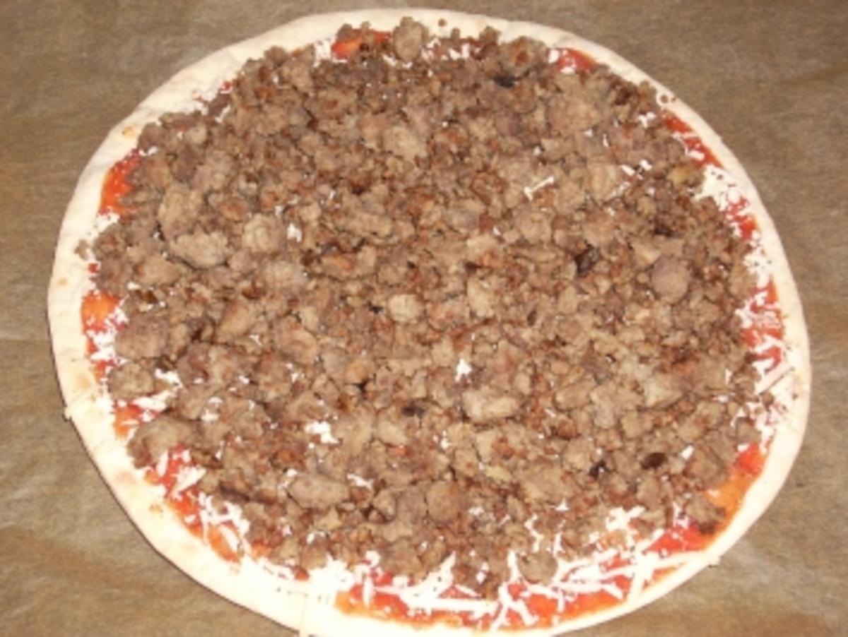 Schnelle Mett - oder - Hack - Pizza - Rezept - Bild Nr. 2