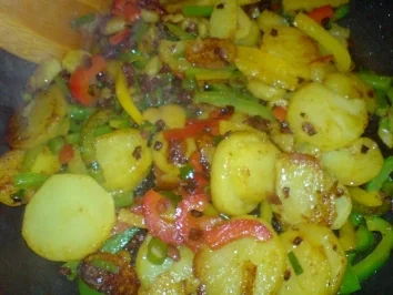 Rezept: Reste-Pfanne "Kühlschrank leer" Bild Nr. 4 Reste-Pfanne "Kühlschrank leer" - Rezept - Bild Nr. 4