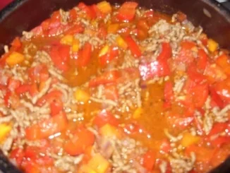 Rezept: Spaghetti mit Gemüse-Hackfleisch-Soße Bild Nr. 6 Spaghetti mit Gemüse-Hackfleisch-Soße - Rezept - Bild Nr. 6