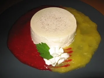 Panna Cotta auf Himbeerspiegel oder Mangospiegel - Rezept - Bild Nr. 4