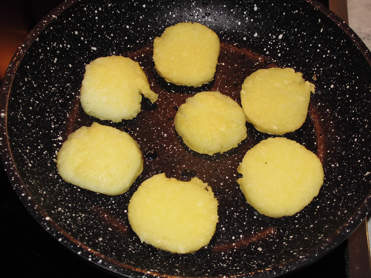 Rezept: gebratene Knödel Bild Nr. 3 gebratene Knödel - Rezept - Bild Nr. 3