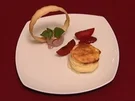 Topfensoufflee mit Portweinbuttereis in Hippen-Felgen (Jörg Krusche) - Rezept