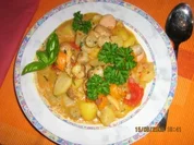 Deftiger Bauerntopf mit Würstchen - Rezept