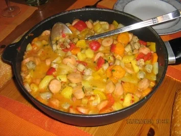 Deftiger Bauerntopf mit Würstchen - Rezept - Bild Nr. 13