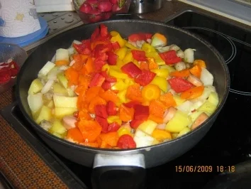 Deftiger Bauerntopf mit Würstchen - Rezept - Bild Nr. 10