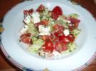 Gurken-Tomatensalat mit Schafskäse - Rezept