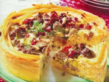 Rezept: Nudel-Hack-Torte Nudel-Hack-Torte - Rezept