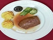 Rezept: Maibockrücken im Sud von exotischen Gewürzen Maibockrücken im Sud von exotischen Gewürzen - Rezept