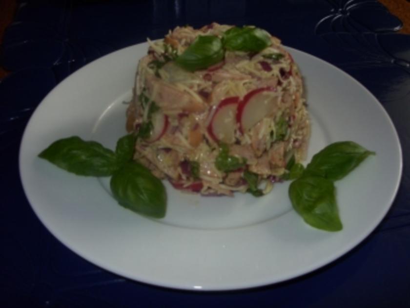 Einfacher Wurstsalat schön angerichtet