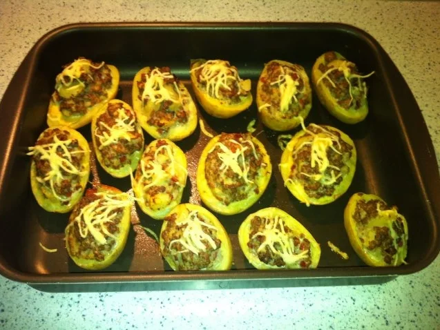 Rezept: Ofenkartoffeln mit Hackfleisch gefüllt Bild Nr. 4 Ofenkartoffeln mit Hackfleisch gefüllt - Rezept - Bild Nr. 4