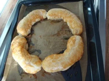 Rezept: rez. kl. Mahlz. - Bratwurst - Kranz Bild Nr. 2 rez. kl. Mahlz. - Bratwurst - Kranz - Rezept - Bild Nr. 2