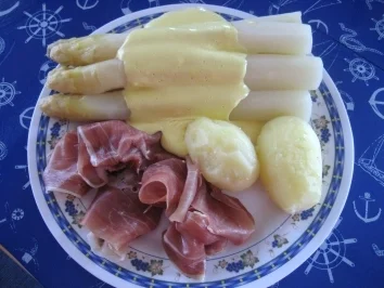 Rezept: Spargel-Ade - zum Ende der Saison 2009 ... Bild Nr. 2 Spargel-Ade - zum Ende der Saison 2009 ... - Rezept - Bild Nr. 2