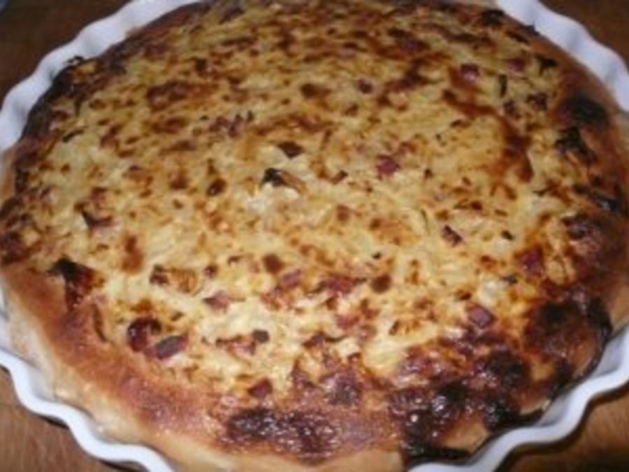 Badischer Zwiebelkuchen - einfach - 271 kcal/100g