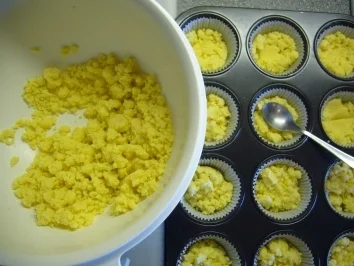 Rezept: Kikis Johannisbeer-Streusel-Muffins Bild Nr. 3 Kikis Johannisbeer-Streusel-Muffins - Rezept - Bild Nr. 3