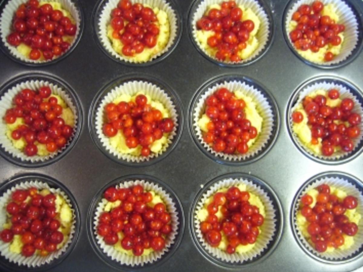 Kikis JohannisbeerStreuselMuffins Rezept kochbar.de