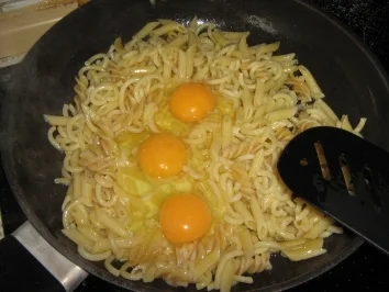 Rezept: Nudeln mit Ei Bild Nr. 2 Nudeln mit Ei - Rezept - Bild Nr. 2