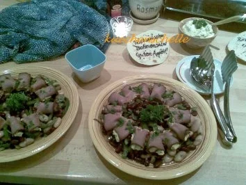 Mexikanisch: Bohnensalat mit Roastbeef-Röllchen - Rezept