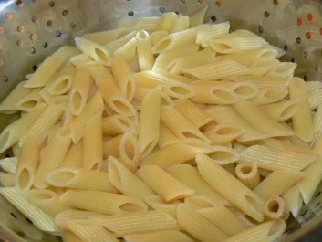 Rezept: Penne mit feiner Spinat-Tomatensauce Bild Nr. 3 Penne mit feiner Spinat-Tomatensauce - Rezept - Bild Nr. 3