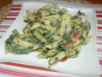 Rezept: Penne mit feiner Spinat-Tomatensauce Bild Nr. 6 Penne mit feiner Spinat-Tomatensauce - Rezept - Bild Nr. 6