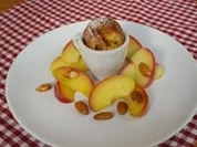 Rezept: Pfitzauf mit karamellisierten Apfelspalten und Mandeln Pfitzauf mit karamellisierten Apfelspalten und Mandeln - Rezept