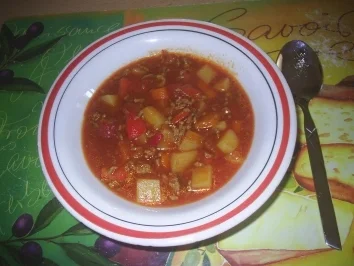 Eintopf - Ungarischer Hackeintopf - Rezept