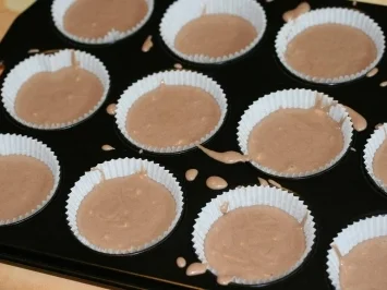 Rezept: Schoko Muffin mit Philadelphia Füllung Bild Nr. 4 Schoko Muffin mit Philadelphia Füllung - Rezept - Bild Nr. 4