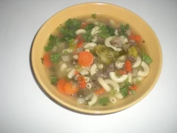 Kräftige Rindfleischsuppe mit Gemüse (mit Bild) - Rezept - Bild Nr. 2