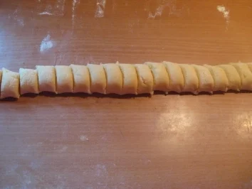 Rezept: Knusperkugeln mit Erdnußmantel Bild Nr. 2 Knusperkugeln mit Erdnußmantel - Rezept - Bild Nr. 2