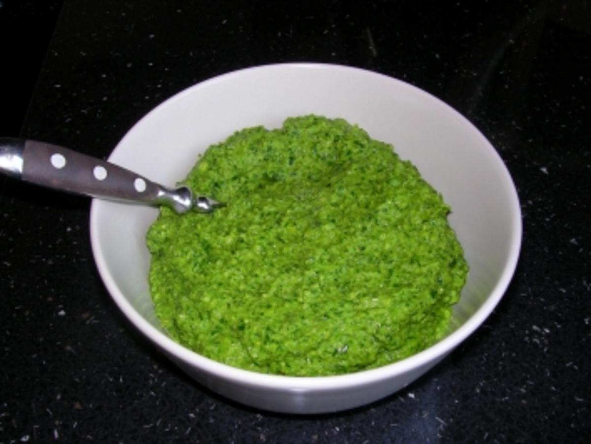 Bilder für Petersilienpesto schnell und einfach - Rezept