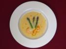 Spargelcremesuppe mit Garnelen, grünem Spargel und Hummeröl - Rezept
