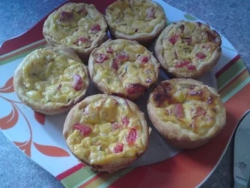 Frischkäse Muffin mit Paprika und Zwiebeln - Rezept