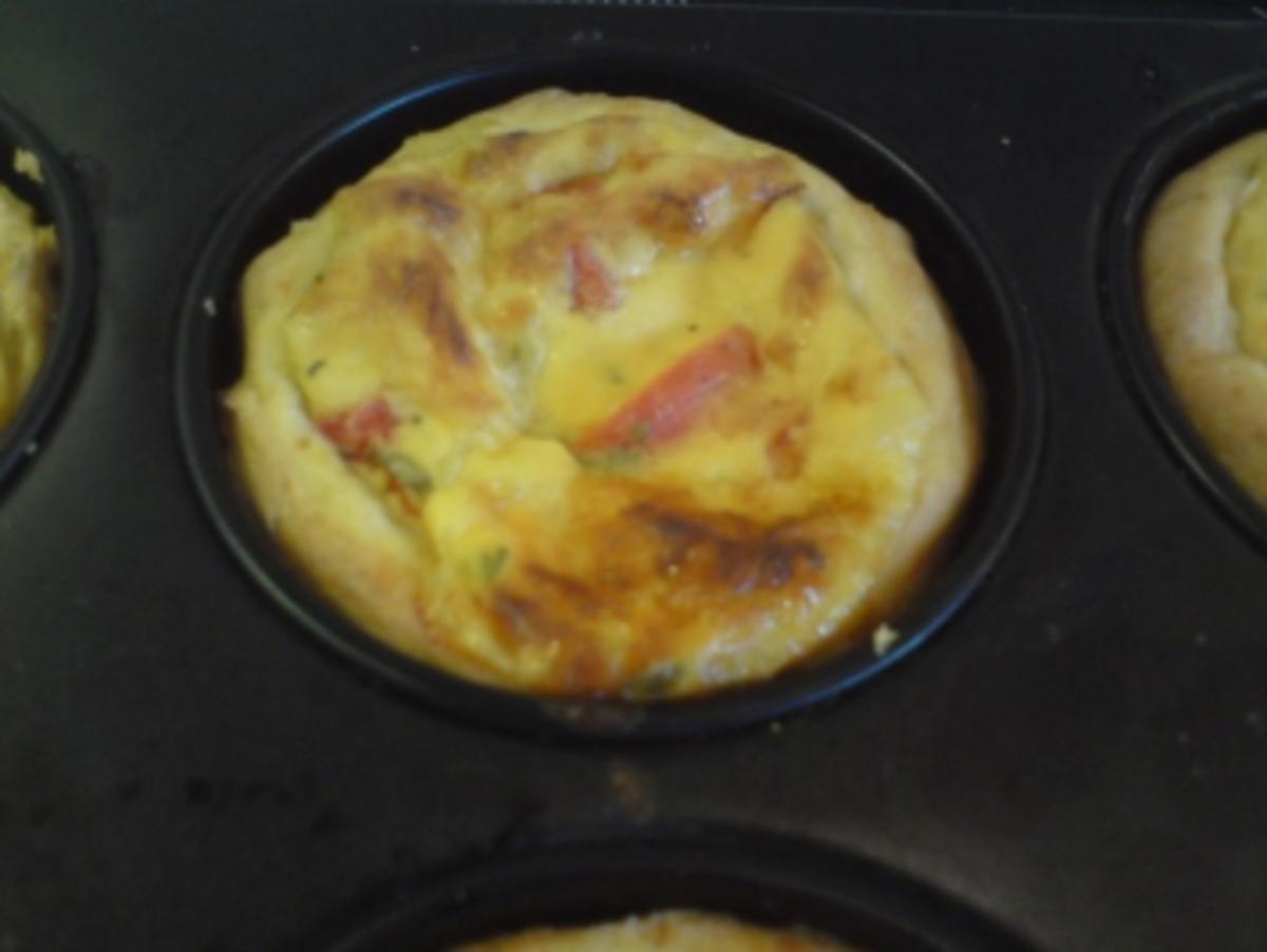 Frischkäse Muffin mit Paprika und Zwiebeln - Rezept - Bild Nr. 9
