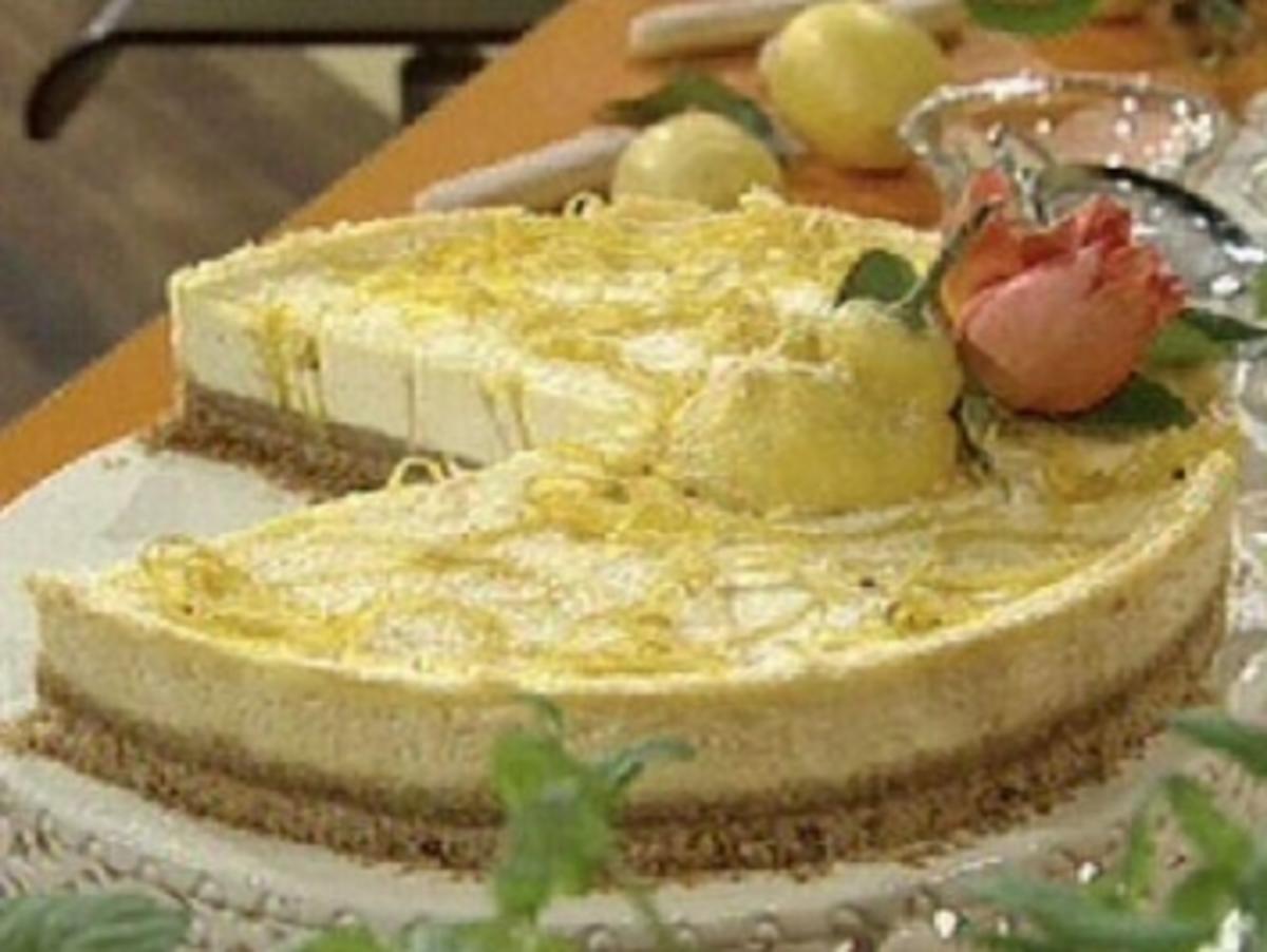 ZITRONEN - SCHMAND - TORTE - Rezept