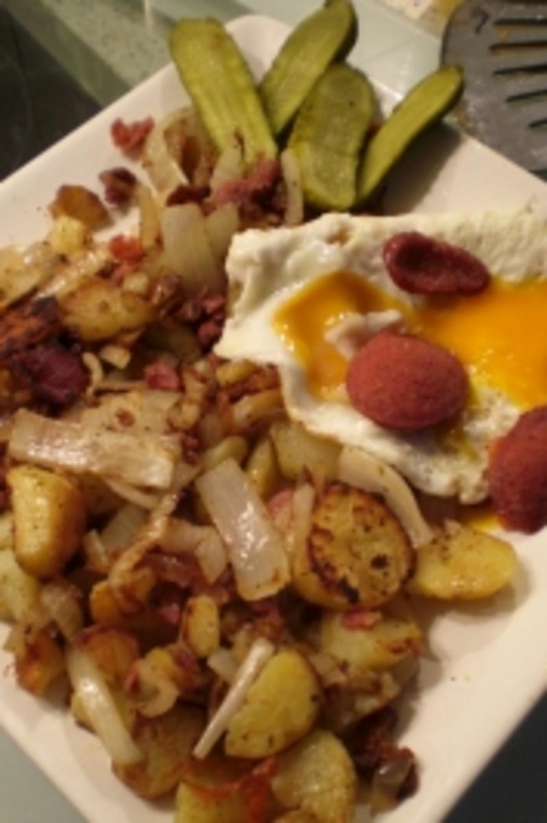 Schnelle Schmorkartoffeln mit Zwiebeln - Rezept - kochbar.de