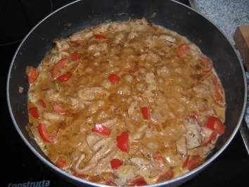 Schweinegeschnetzeltes mit Paprika - Rezept