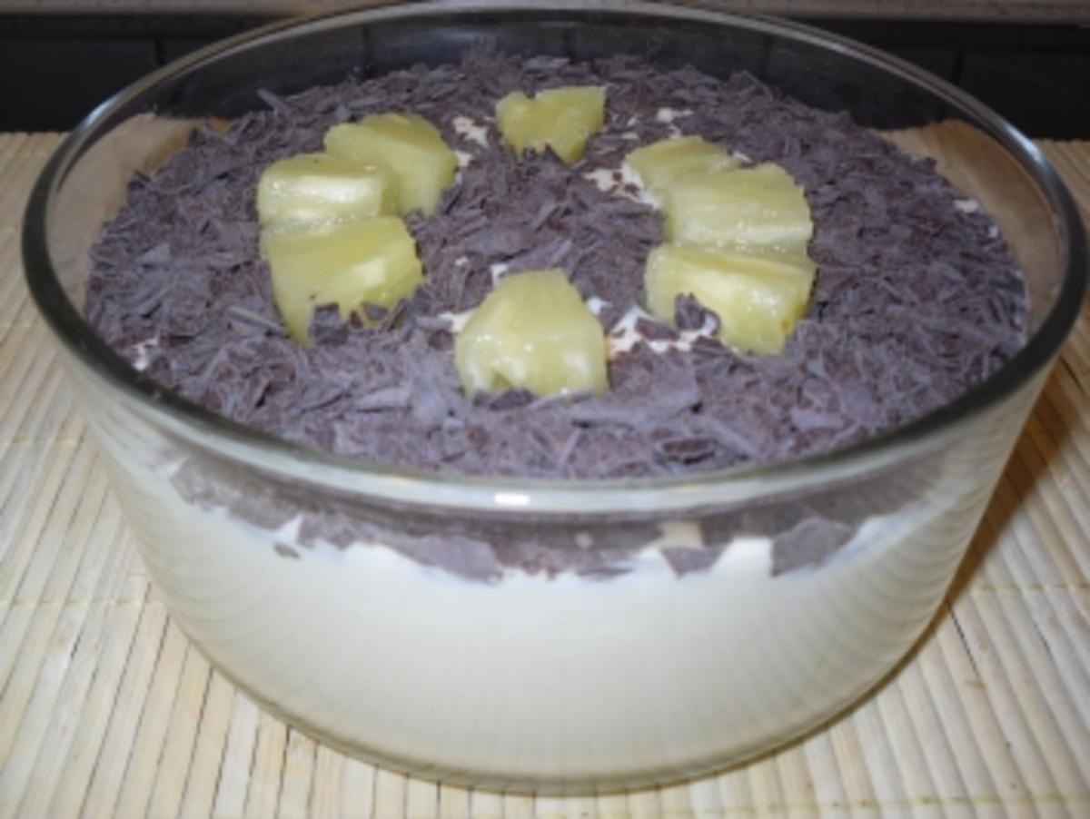 Bilder für Ananas-Pudding mit Schokoraspeln - Rezept